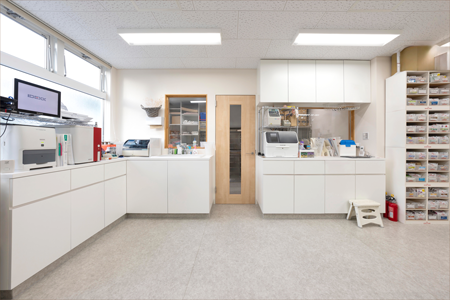 各種検査に使う機器などが完備されています。